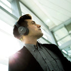Bose Quietcomfort 25 Wired 715053 Over Ear Renewed headphones